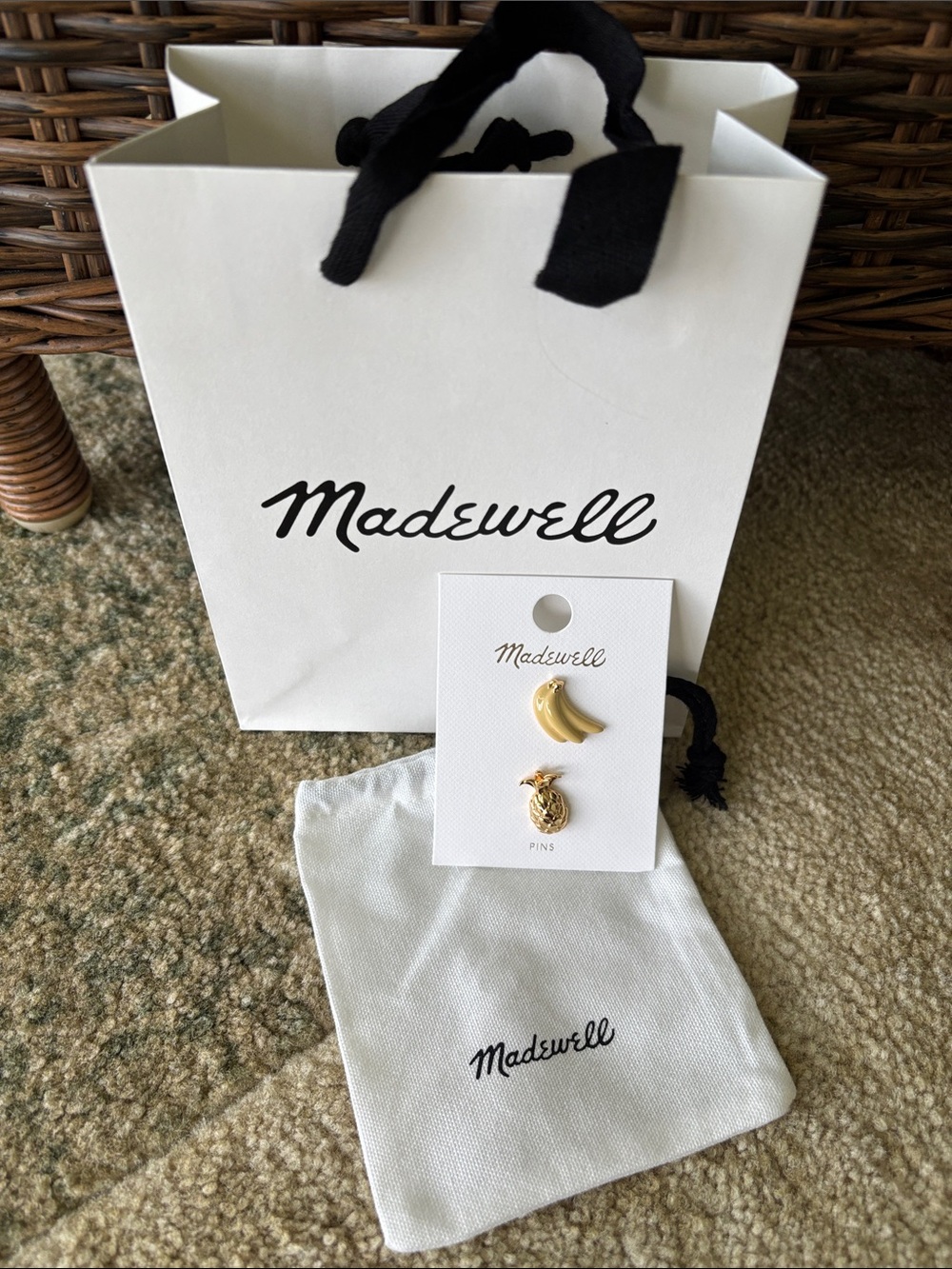NWT Madewell Gold Tropical Fruit Pin Duo - Pineapple & Banana - Picture 7 of 9